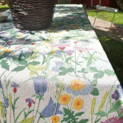 Sommartid table cloth, 145x300 cm