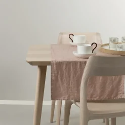 Sunshine table runner, Nude