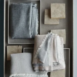 Venice throw, White-nude