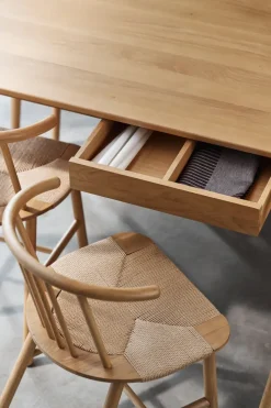 VIOR dining table 90x200 cm, Lacquered oak