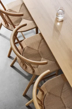 VIOR dining table 90x200 cm, Lacquered oak