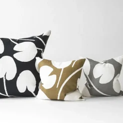 Water lilies cushion cover, yellow-white